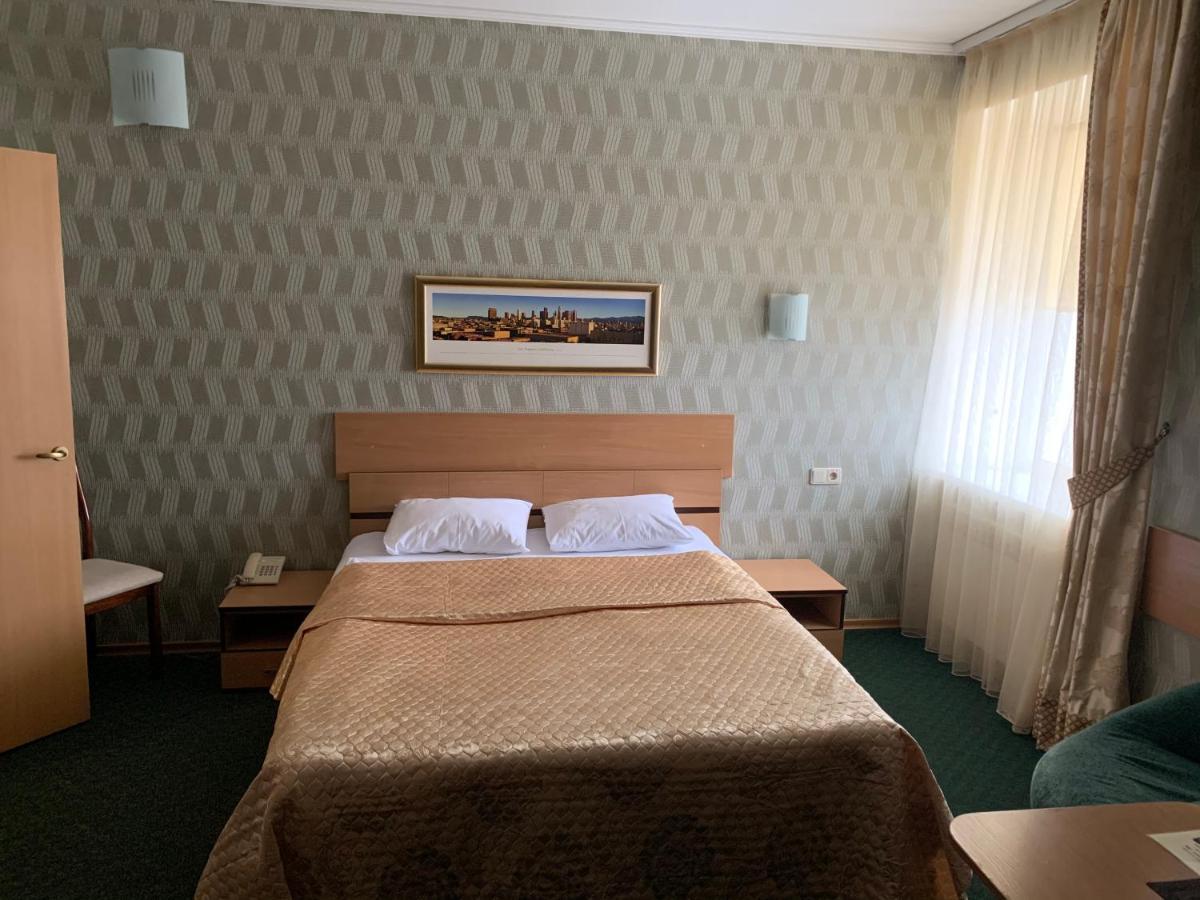 Hotel Dobrodiy Vínnytsia Exterior foto